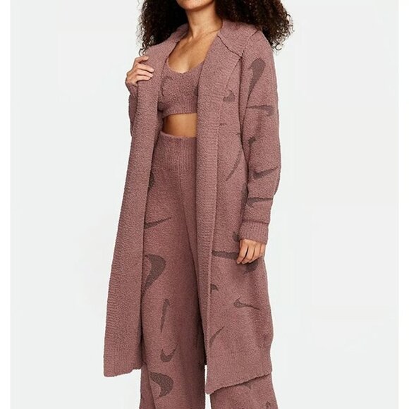 Nike Phoenix Cozy Boucle Long Knit Cardigan Size Medium Women Plum FD4282-208 - Picture 3 of 6